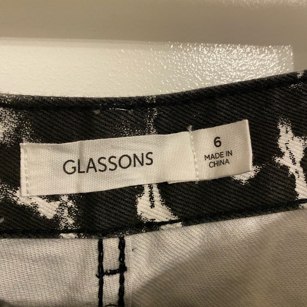 Black / White Wide Leg, Patterned Jeans New With Tags ( 26 Inch Waist ) - Picture 4 of 8